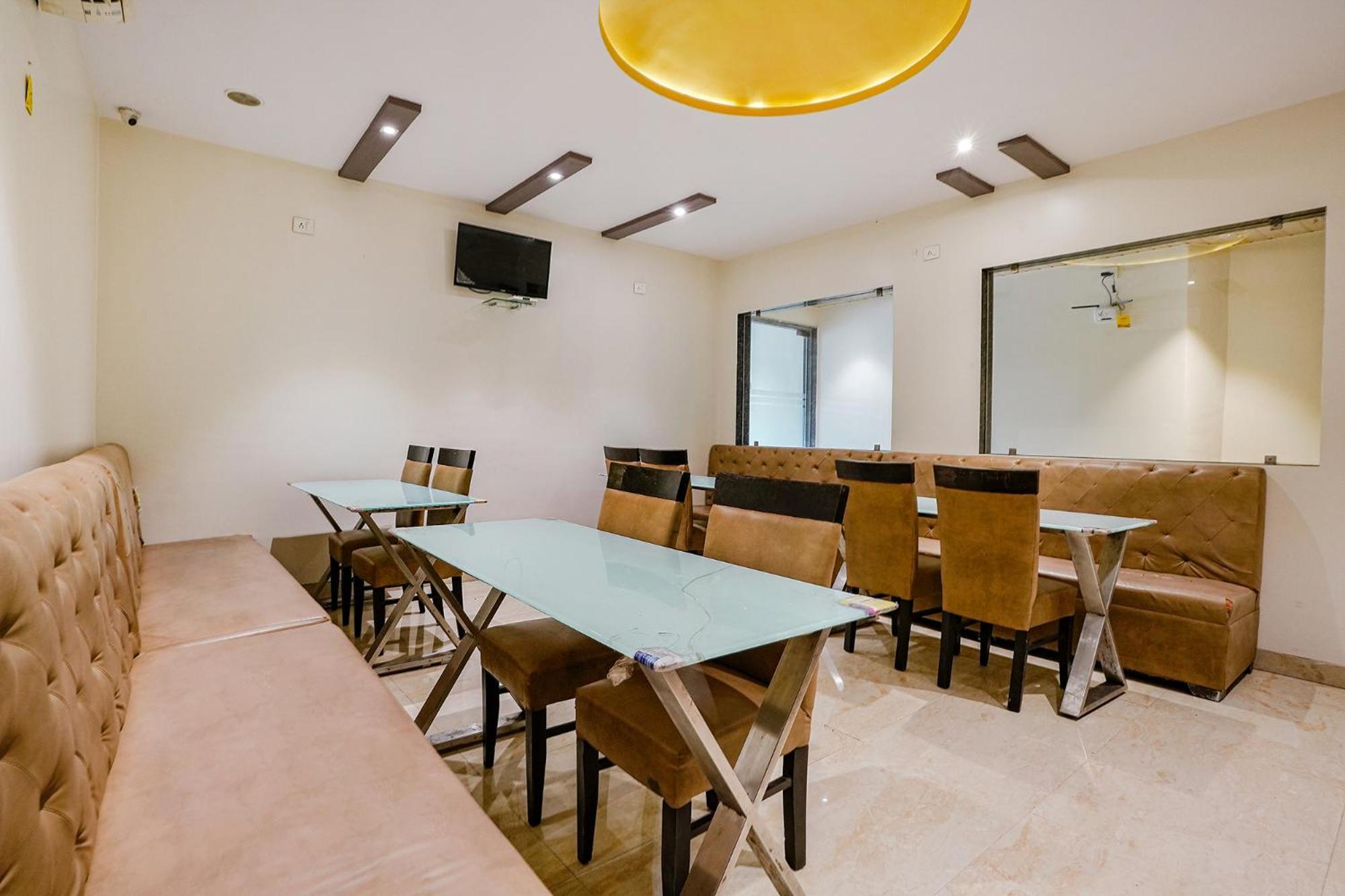 Fabexpress Embassy Suites - Nr Bkc Mumbai Exterior photo